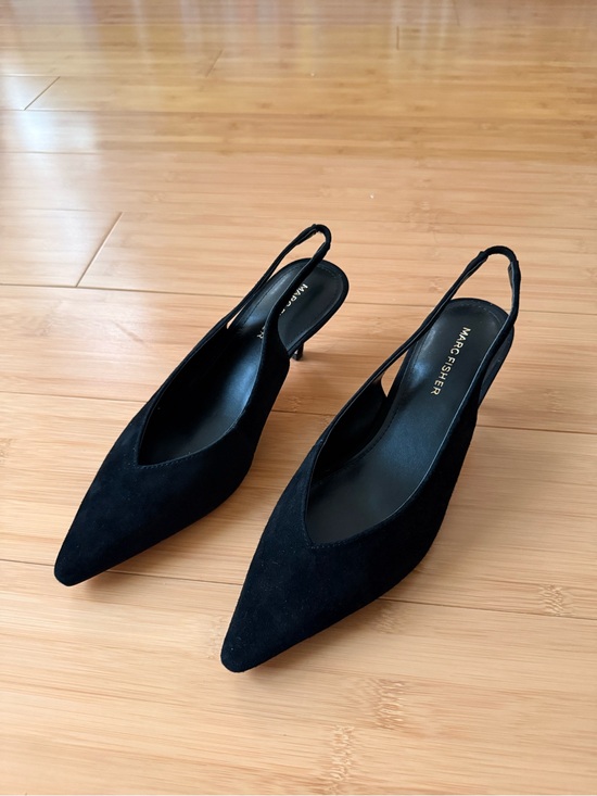 Marc Fisher Shoes - Marc Fisher - Labela - Suede Pointed Slingback Kitten Heels - Black - Size 7